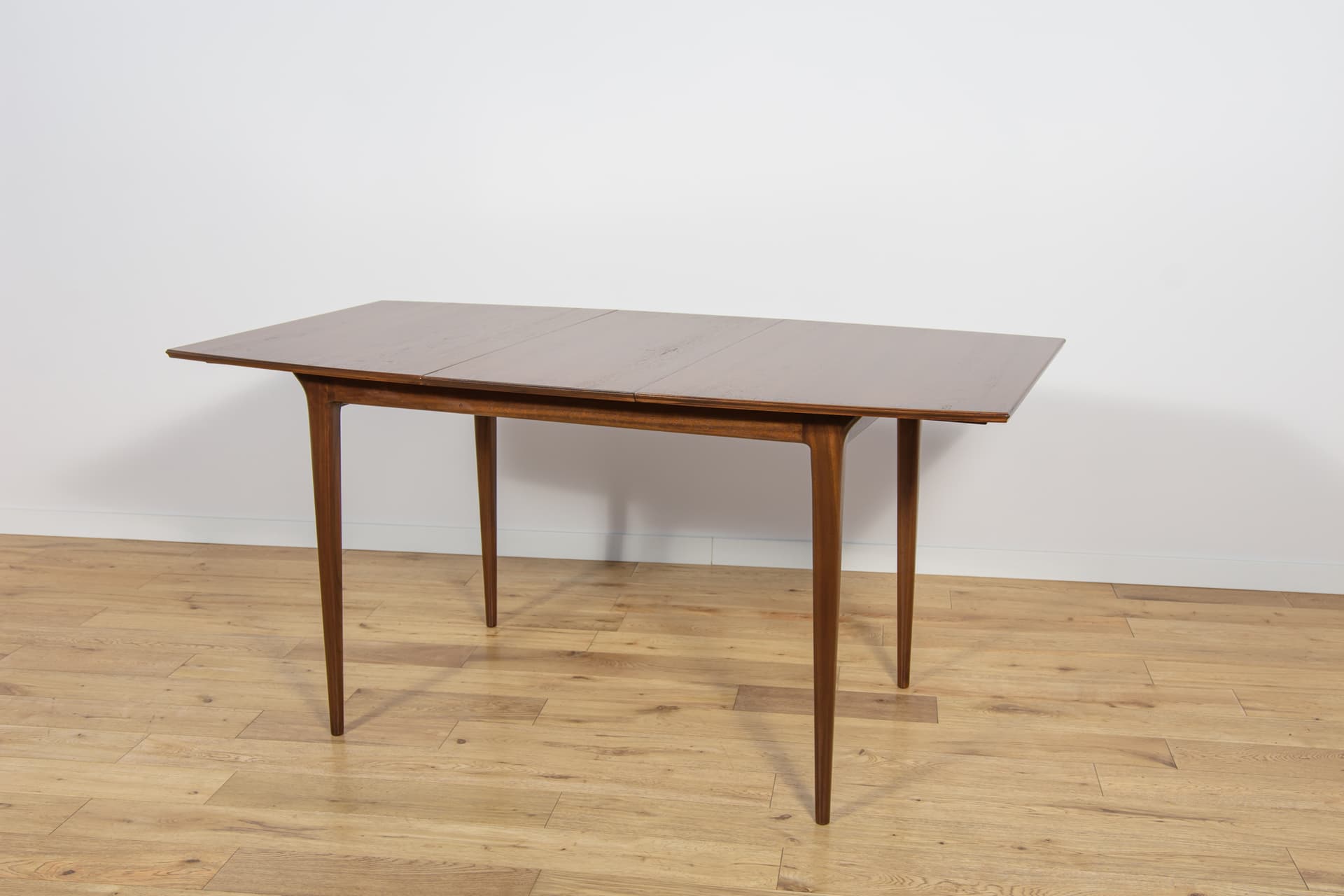 Extendable Dining Table, brown teak, McIntosh, United Kingdom, 1960s. - 307741