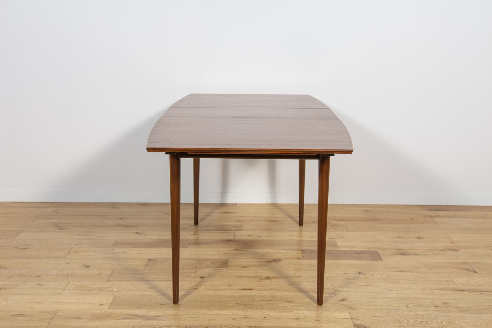 Extendable Dining Table, brown teak, McIntosh, United Kingdom, 1960s. - 307743