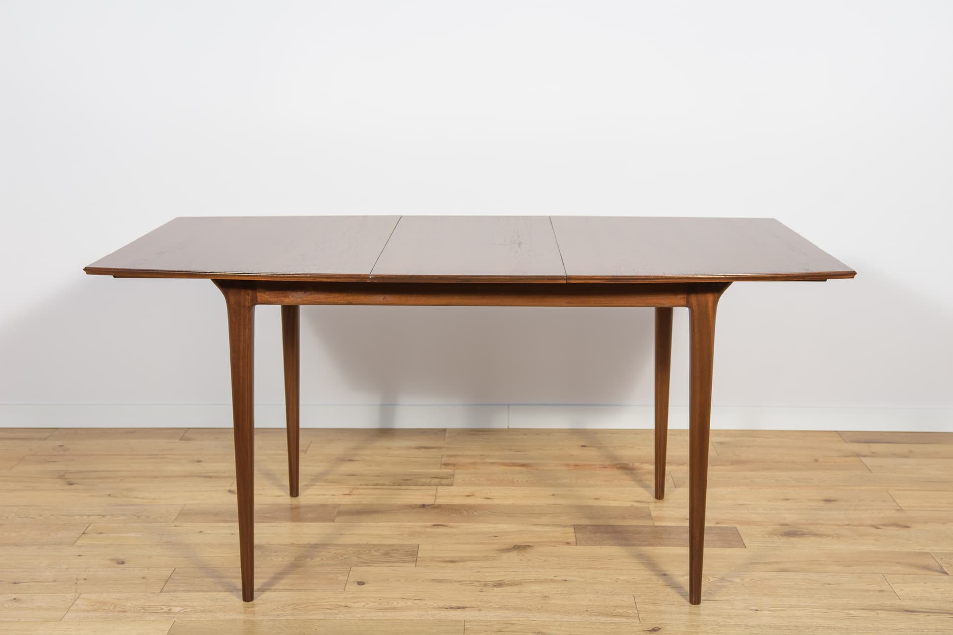 Extendable Dining Table, brown teak, McIntosh, United Kingdom, 1960s. - 307739