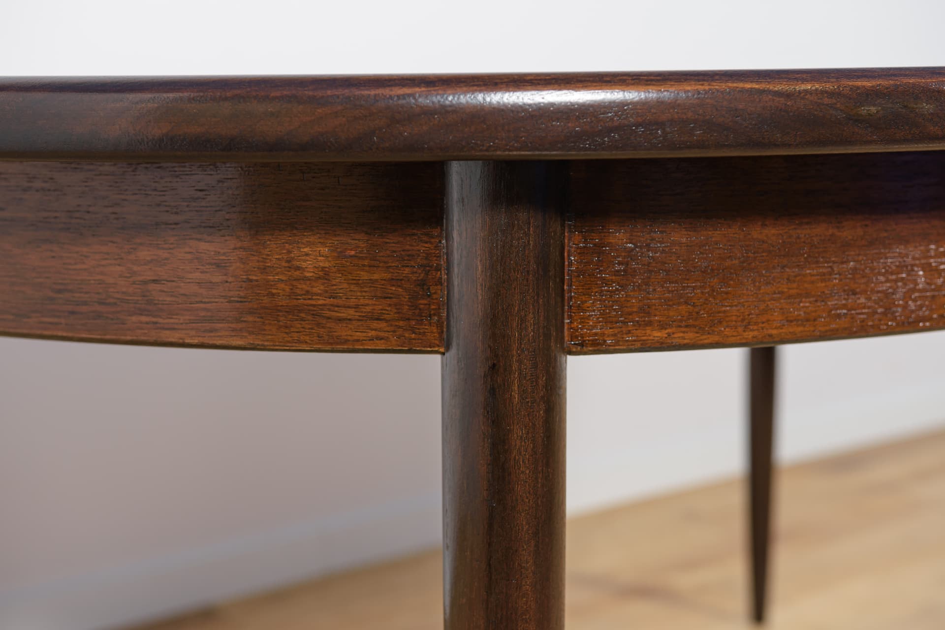 Oval Extendable Table, brown teak, G-Plan, United Kingdom, 1960s. - 307791