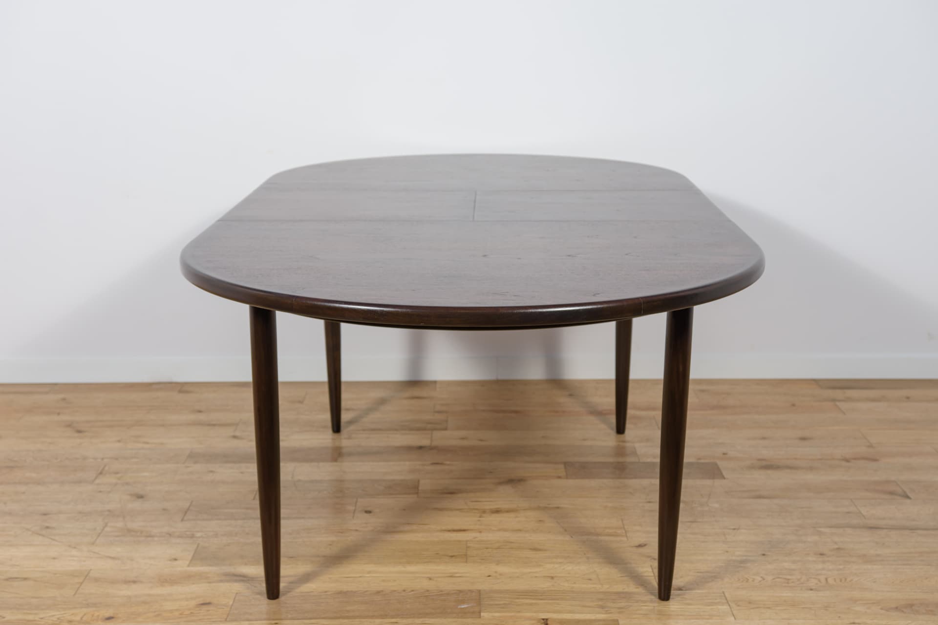 Oval Extendable Table, brown teak, G-Plan, United Kingdom, 1960s. - 307790