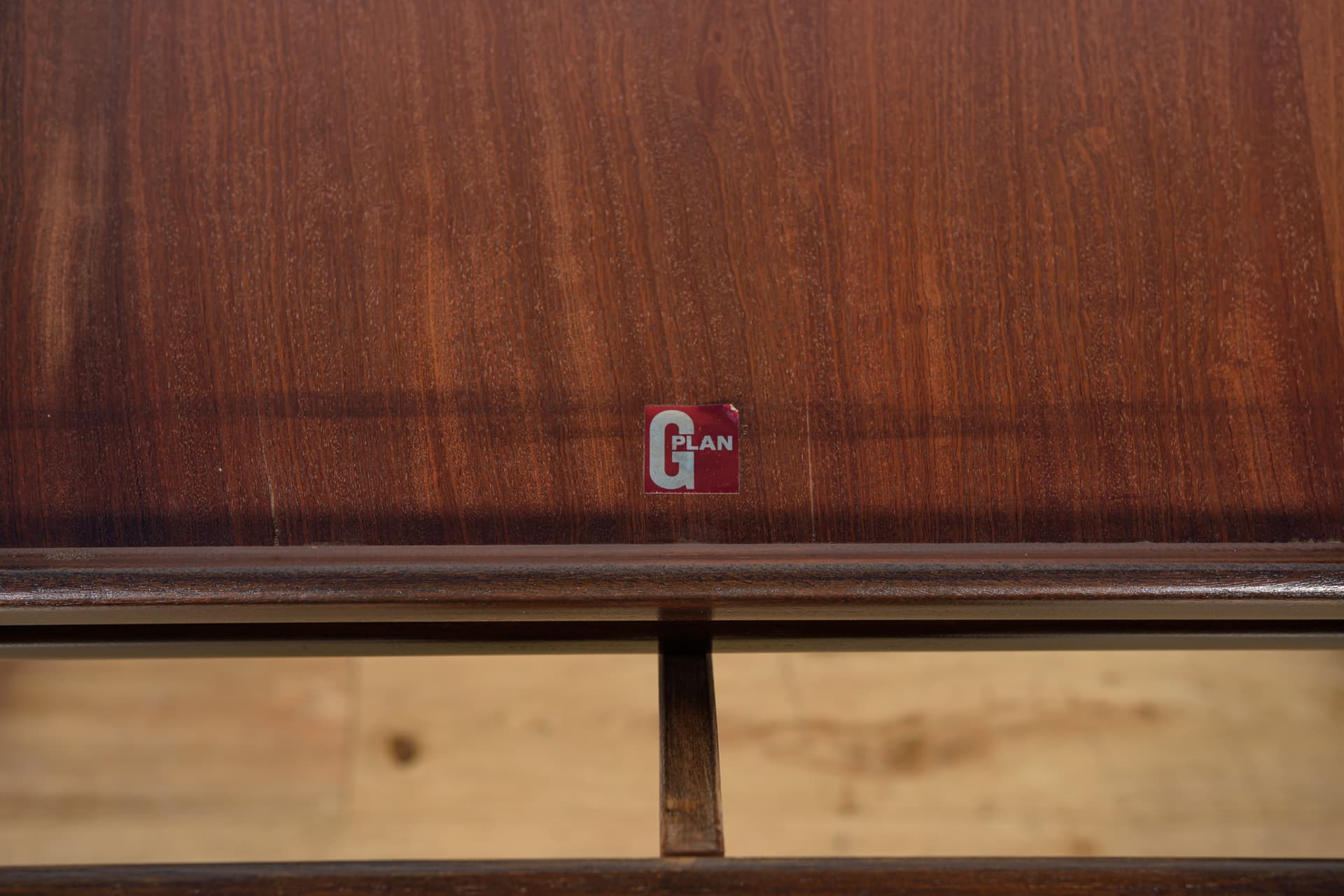 Oval Extendable Table, brown teak, G-Plan, United Kingdom, 1960s. - 307795