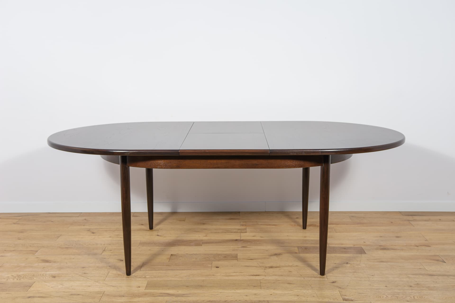 Oval Extendable Table, brown teak, G-Plan, United Kingdom, 1960s. - 307787