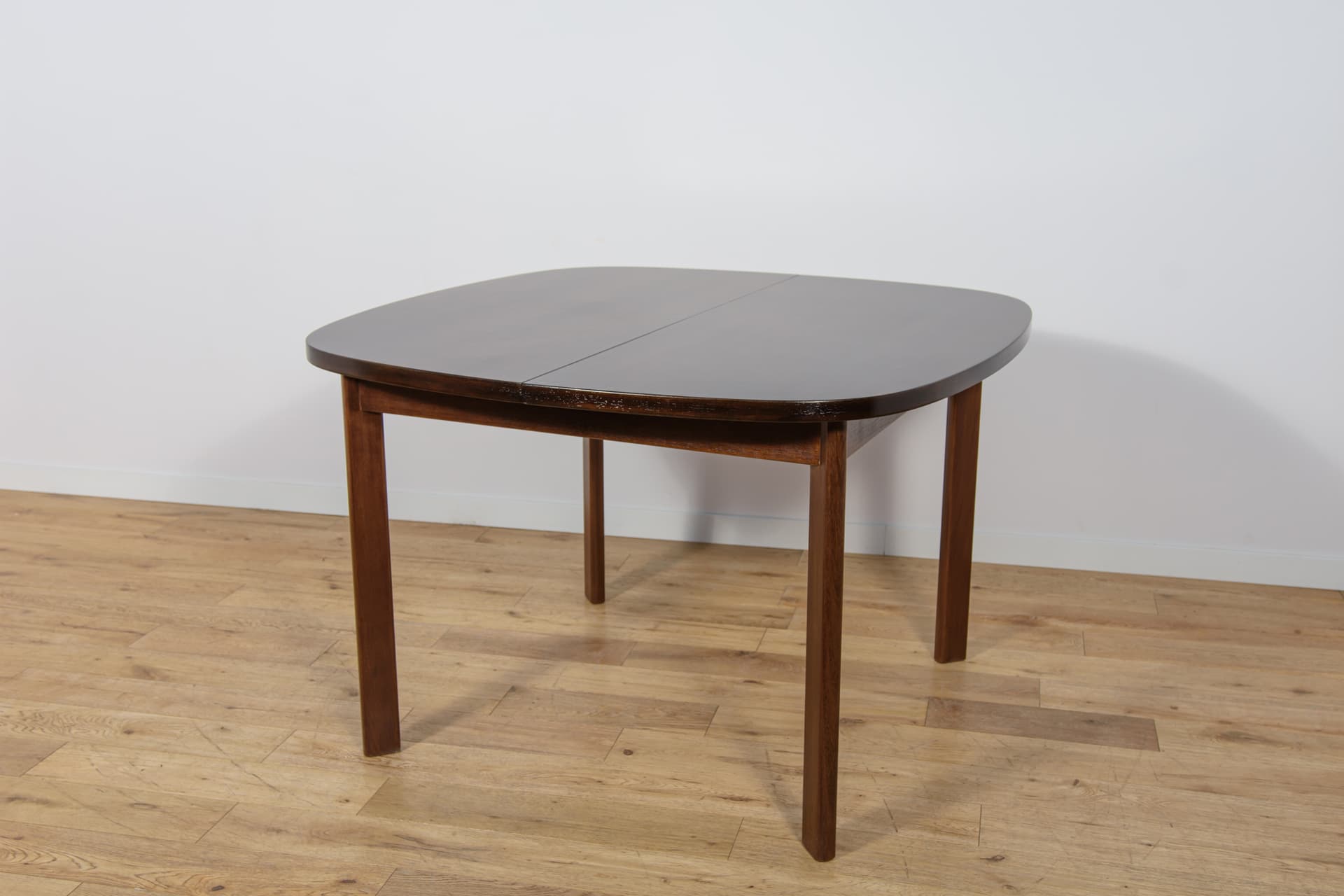 Extendable Dining Table, brown red teak, G-Plan, United Kingdom, 1960s. - 307931