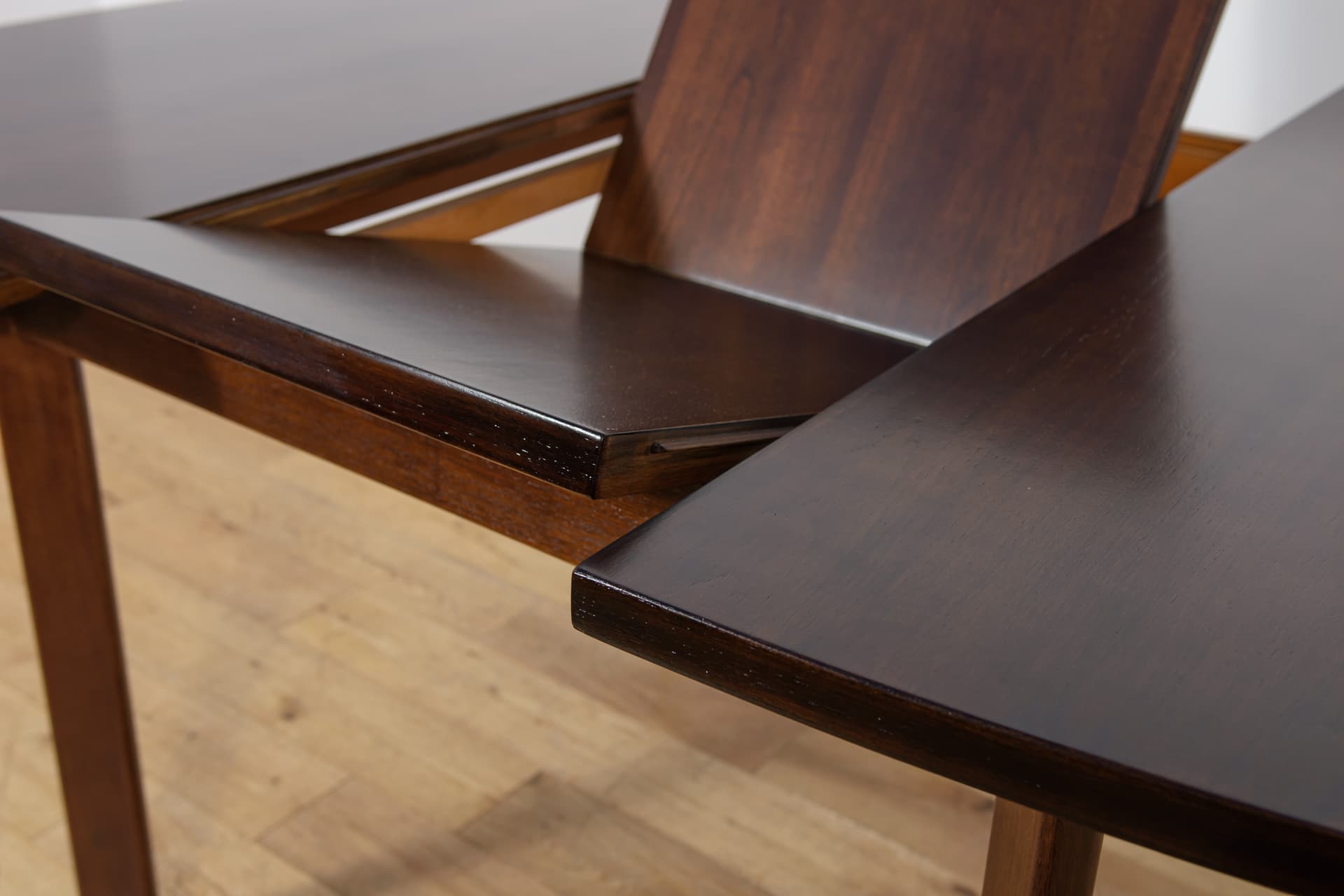 Extendable Dining Table, brown red teak, G-Plan, United Kingdom, 1960s. - 307943