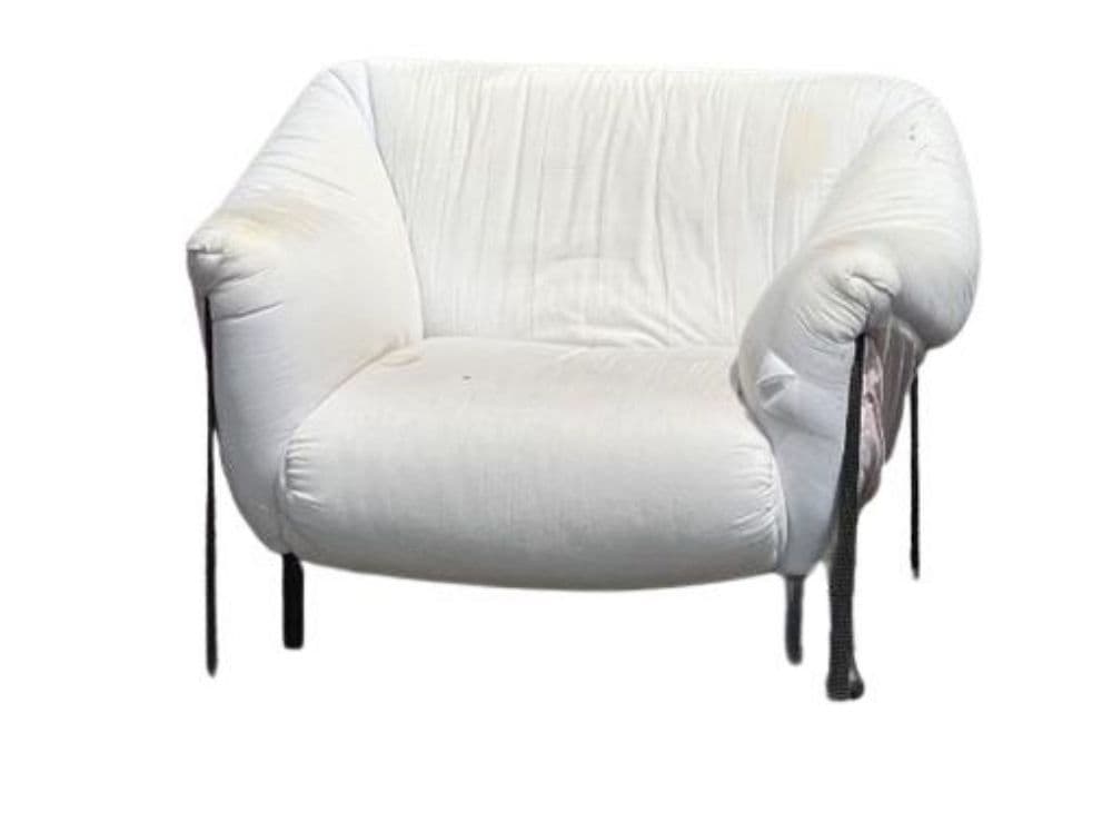 Armchair Piccola Tentazione, white cotton, black metal, by M. Bellini, Cassina, Italy, 1970s.