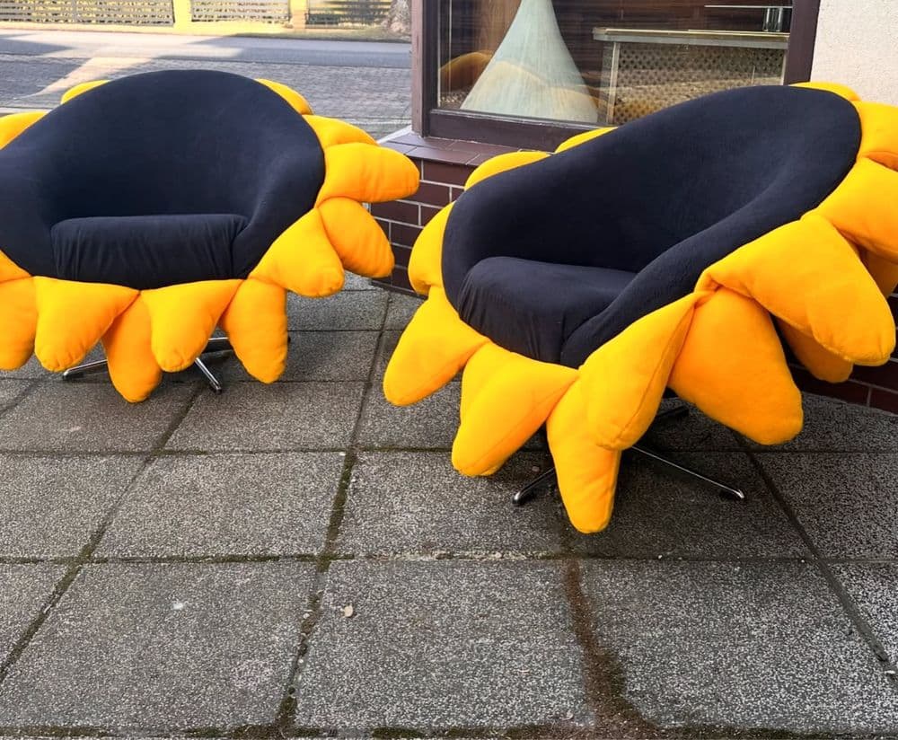 Club Armchair Sunflower, black velvet, yellow velvet, Poland - 308157
