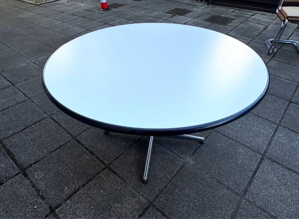 Dining table, white laminate, silver stainless steel, by A. Castelli Ferrieri, Anonima Castelli, Italy, 1970s. - 308131