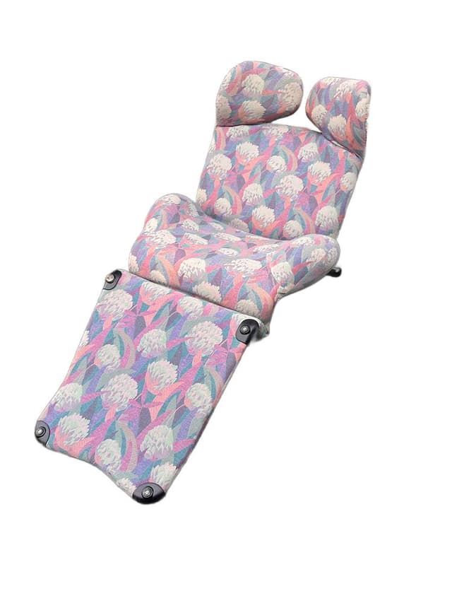 Armchair Wink, multicolor fabric, by T. Kita, Cassina, Italy, 1980s. - DIMENSION
