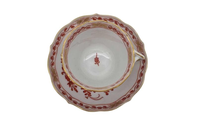 Filiżanka ze spodkiem, Art Deco, biała porcelana, Miśnia, Niemcy, lata 30.