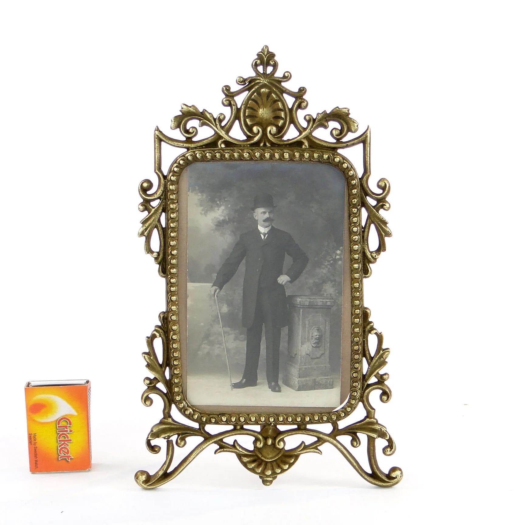 Picture frame Rococo, golden bronze, Austria, 19th c. - 22933
