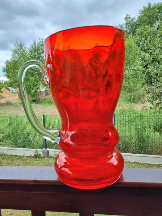 Dzban, czerwono-pomarańczowe szkło, proj. L. Fiedorowicz, Ząbkowice, Polska, lata 60. - 308313