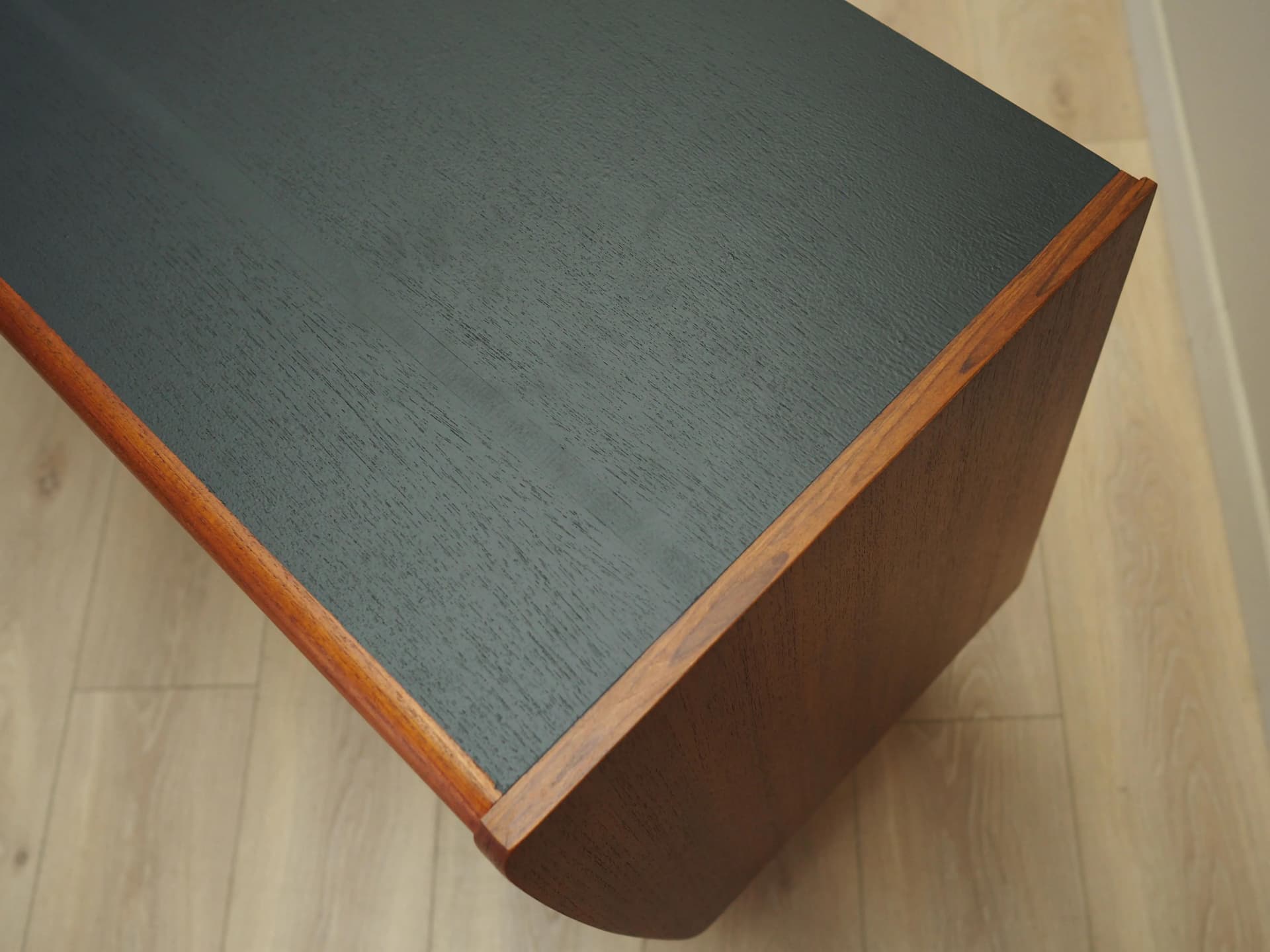 Sideboard, teak pomarańczowy, Dania, lata 70. - 23047