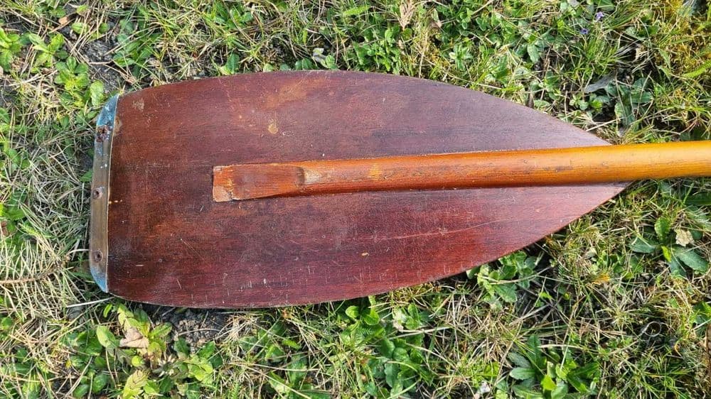 Para wioseł kajakowych składanych, brązowy żółty, drewno metal, Polska, lata 60. - 308549