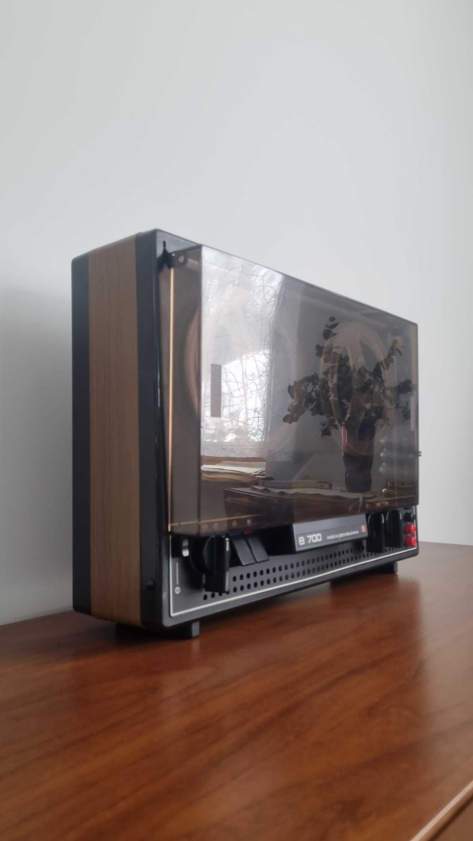 Reel-to-reel tape recorder B700, brown wood veneer, transparent plastic, silver metal, Czechoslovakia, 1970s. - 308535