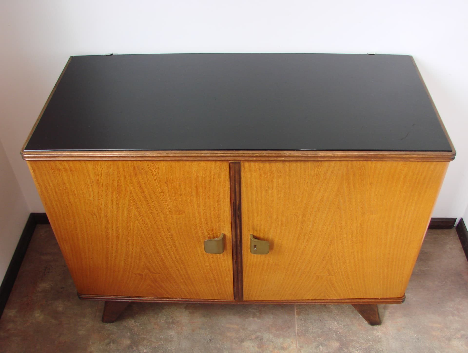 Sideboard Mid-Century Modern, brown wood, black glass, 1960s - 308604