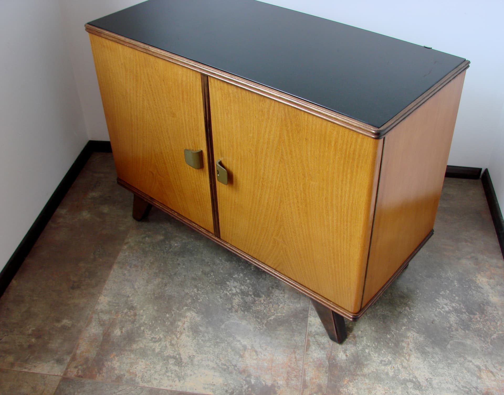 Sideboard Mid-Century Modern, brown wood, black glass, 1960s - 308608