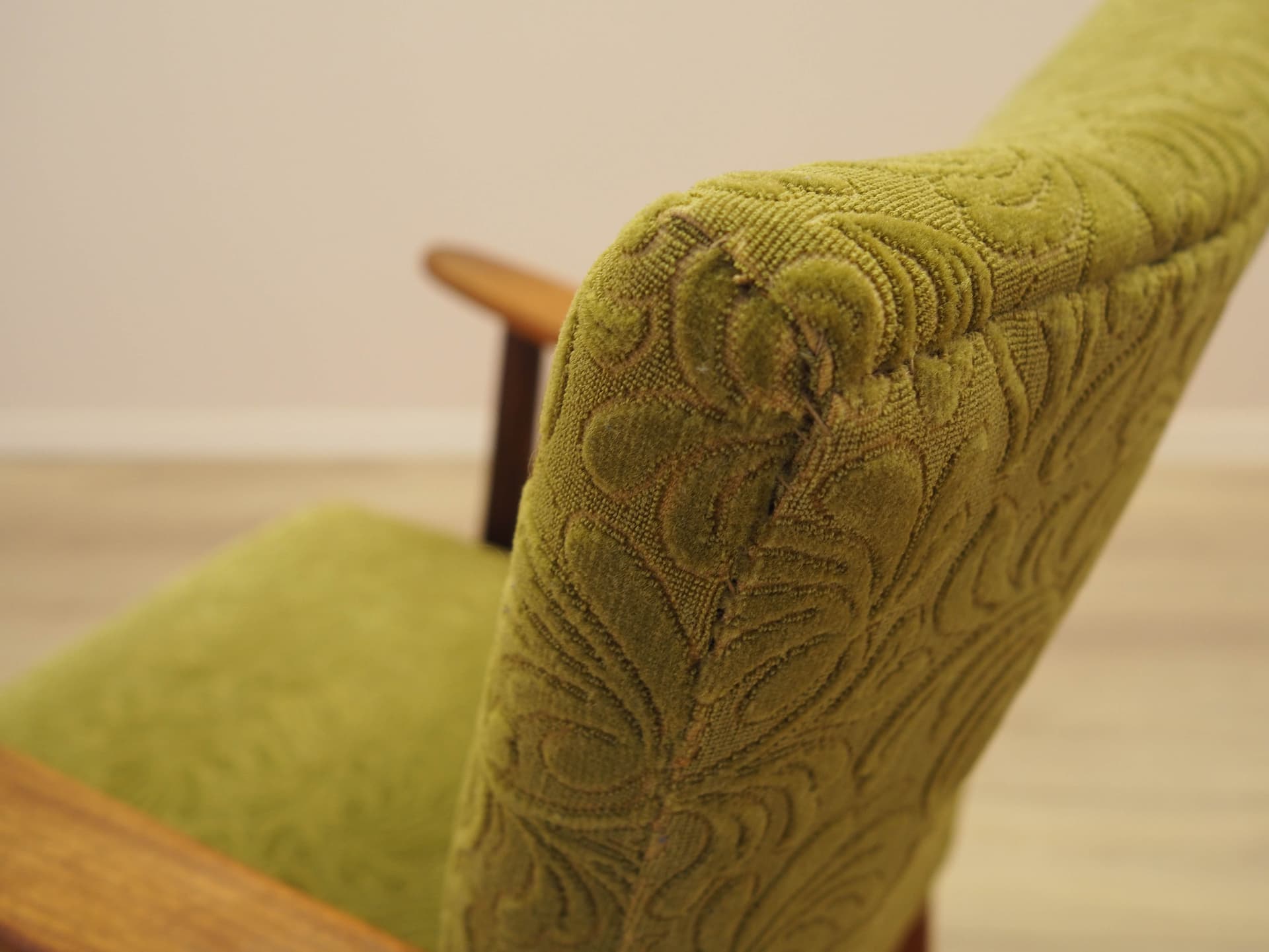 Fotel, oliwkowa zieleń, tkanina, teak, Dania, lata 60. - 308786