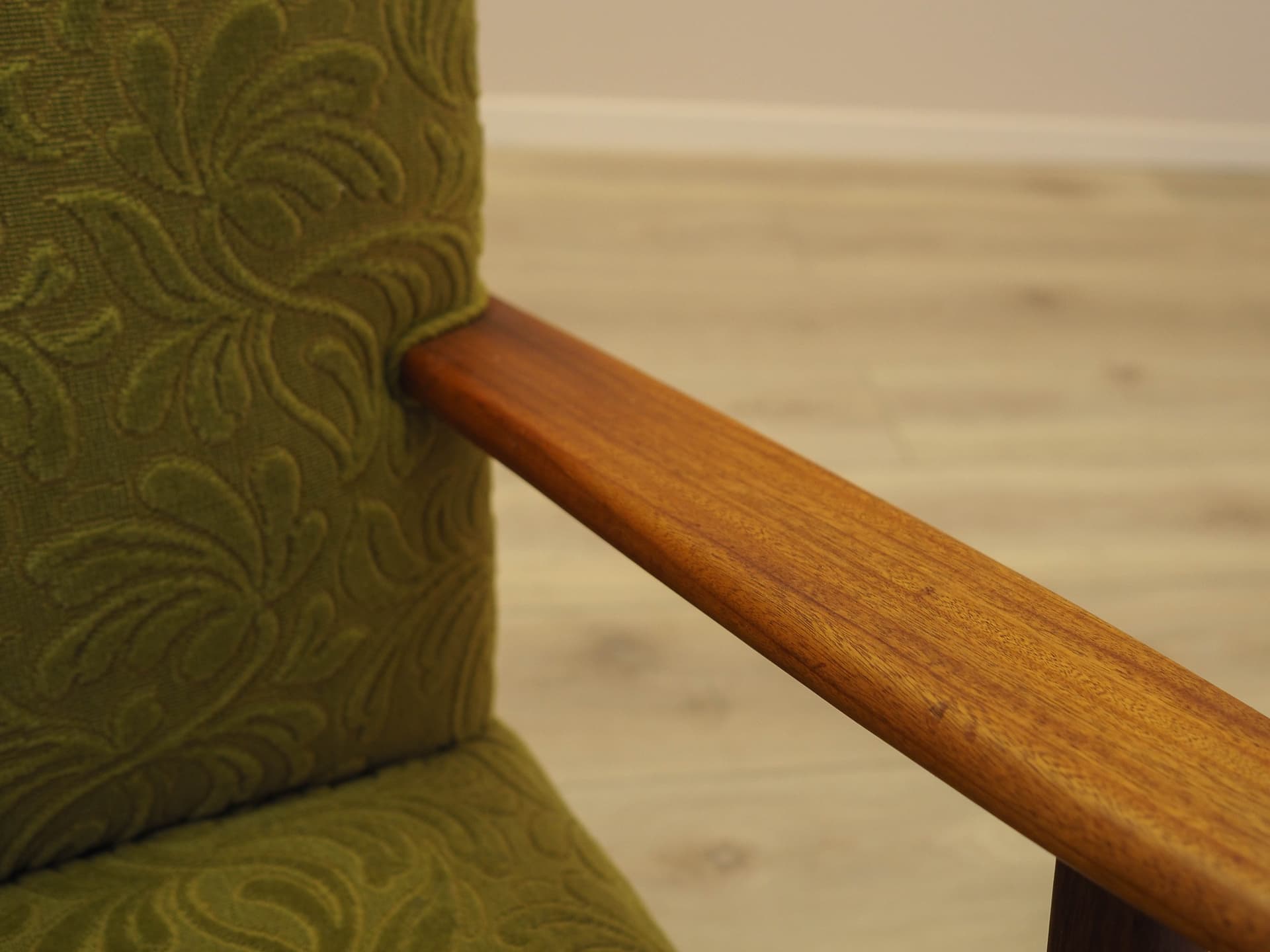 Fotel, oliwkowa zieleń, tkanina, teak, Dania, lata 60. - 308788