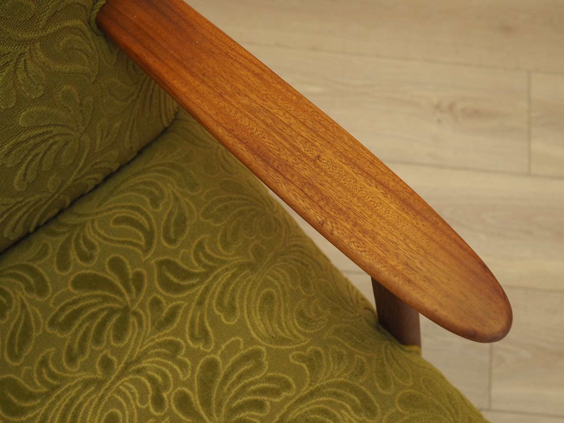 Fotel, oliwkowa zieleń, tkanina, teak, Dania, lata 60. - 308783