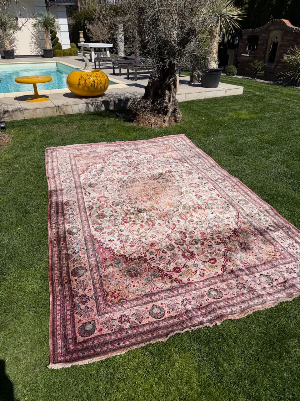 Rug Ghoum/Qom 320x205 cm, beige, silk, Iran - 308911