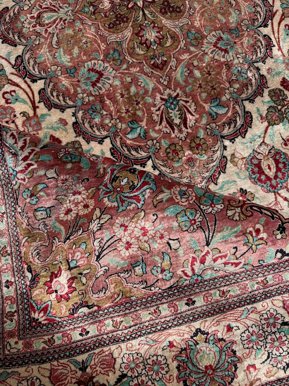 Rug Ghoum/Qom 320x205 cm, beige, silk, Iran - 308913