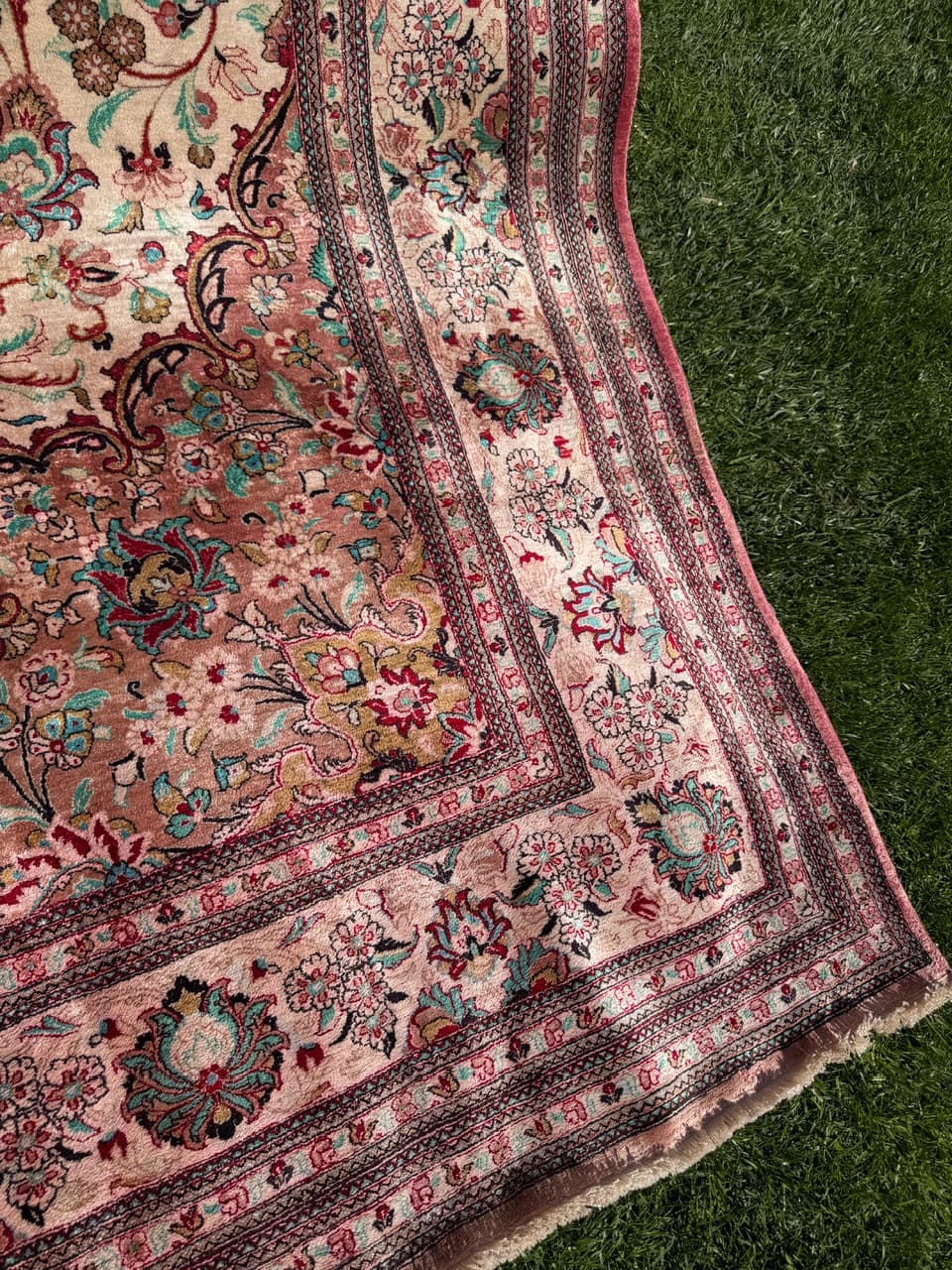 Rug Ghoum/Qom 320x205 cm, beige, silk, Iran - 308920