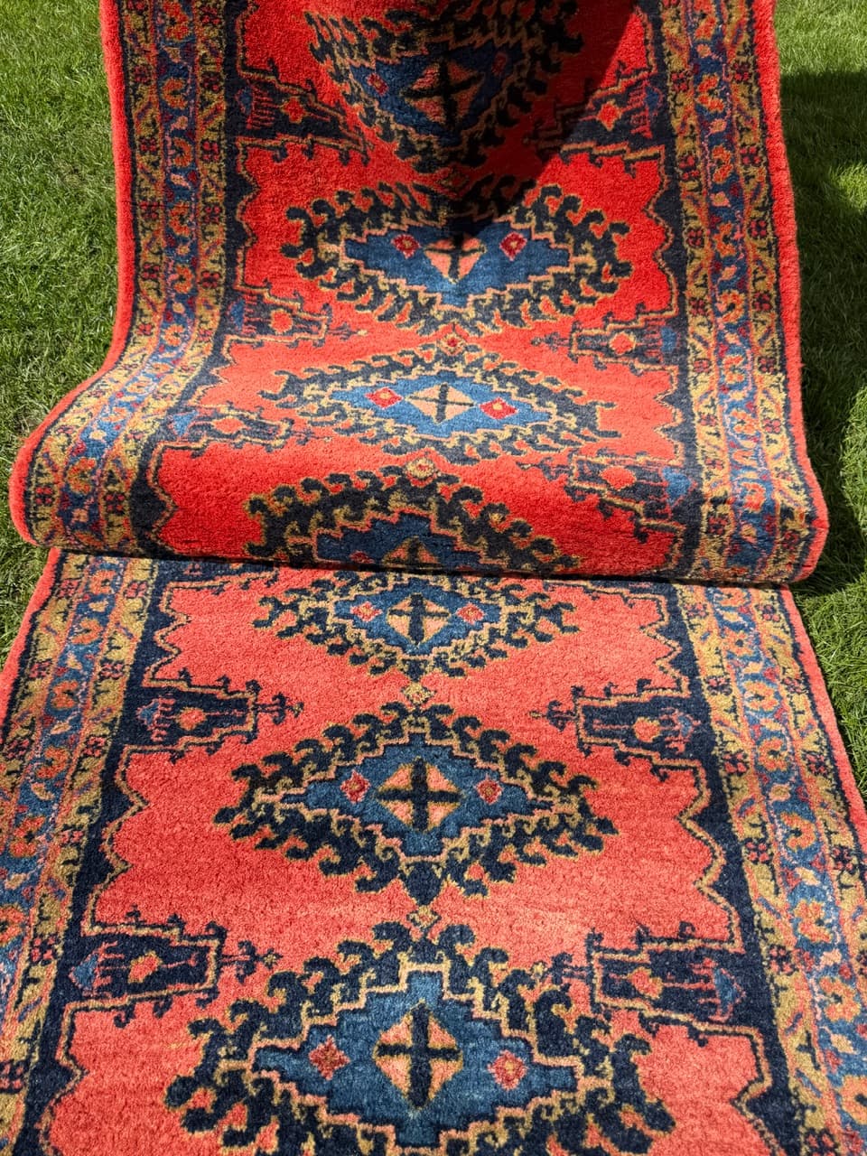 Runner Wiss 300x87 cm, red, wool, Iran, 1980s. - 309242