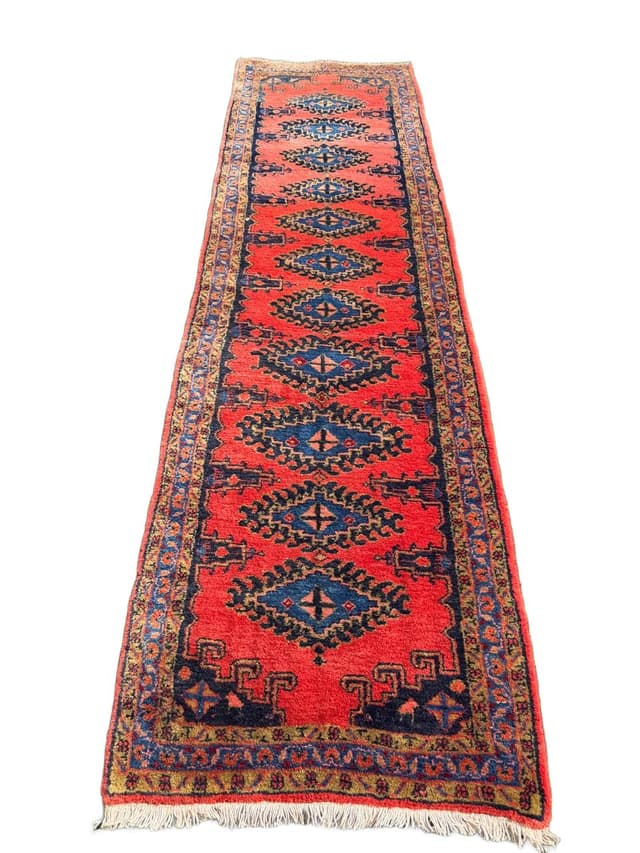 Runner Wiss 300x87 cm, red, wool, Iran, 1980s. - DIMENSION