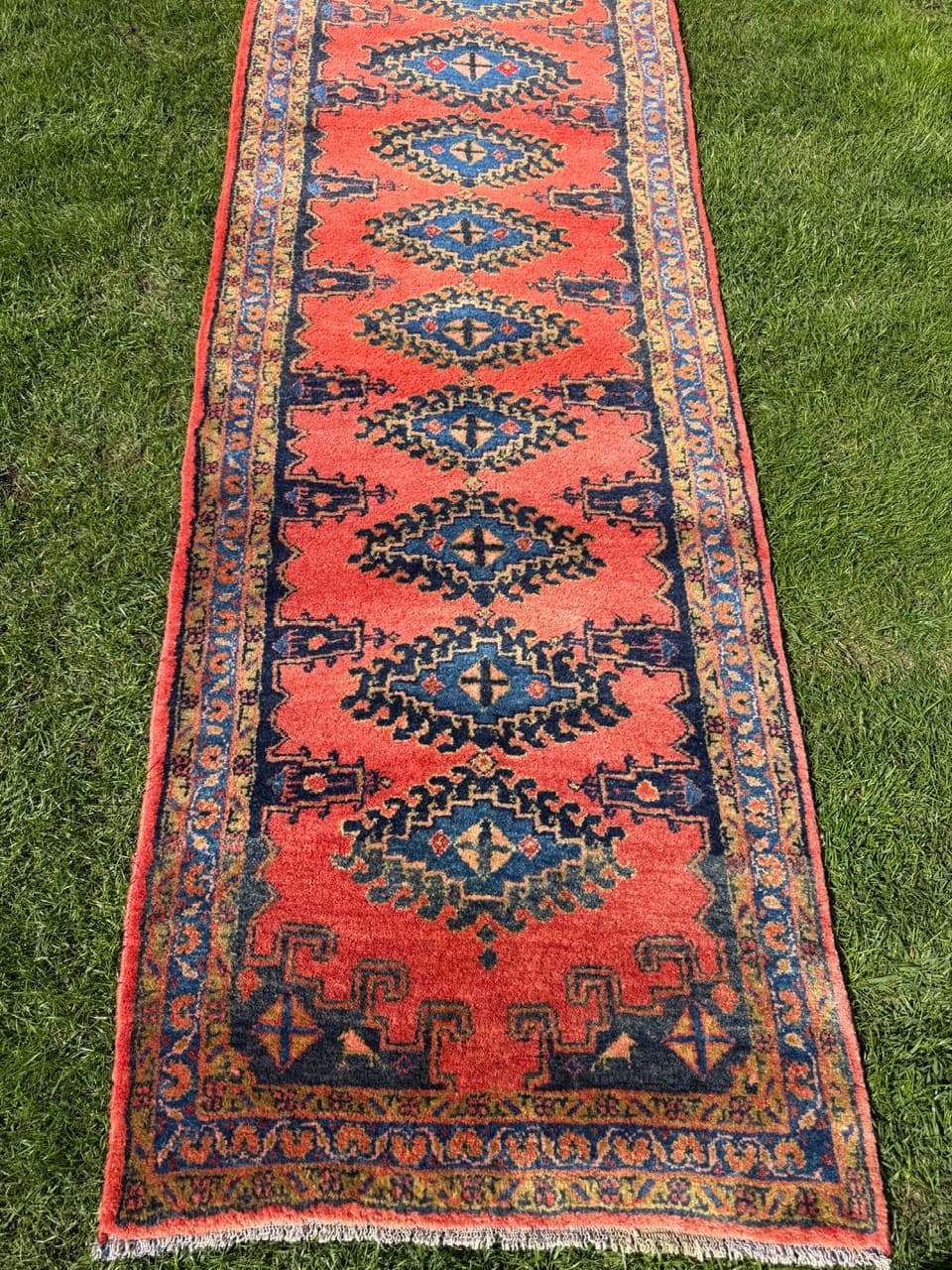 Runner Wiss 300x87 cm, red, wool, Iran, 1980s. - 309246