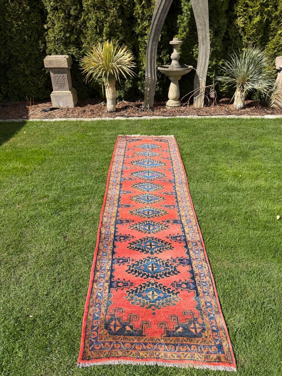 Runner Wiss 300x87 cm, red, wool, Iran, 1980s. - 309243