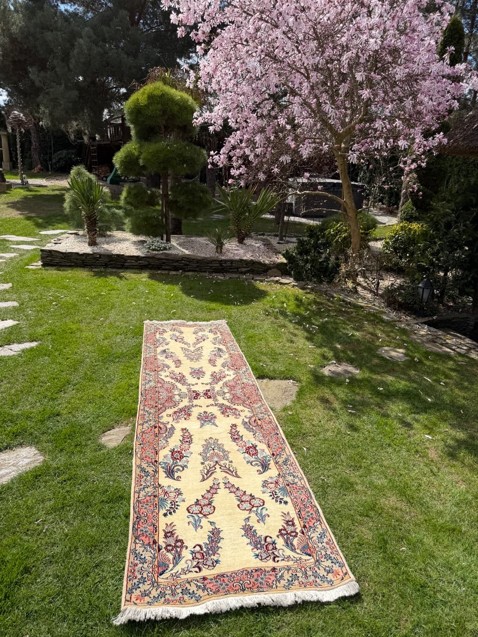 Runner Qom, 315x87 cm, cream cashmere wool, Iran - 309640