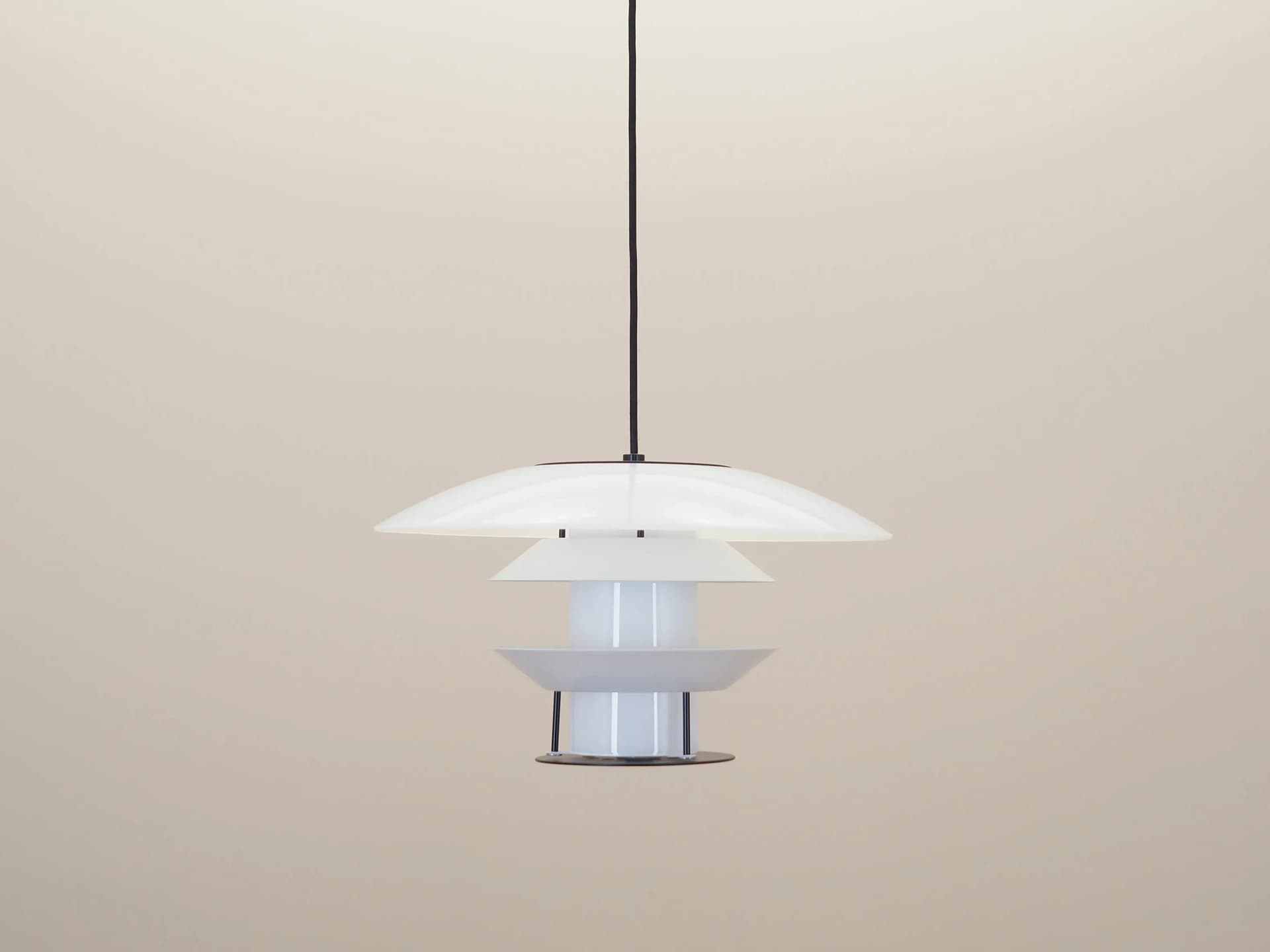 Lampa wisząca, szkło biały, metal czarny, Halo Tech Design, Dania, lata 90. - 23001