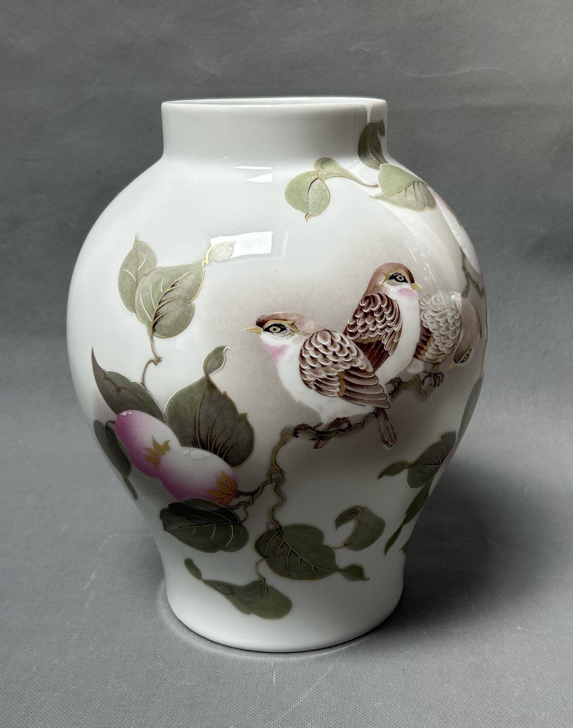 Vase, white porcelain, Kaiser, Germany, 1960s. - 310581