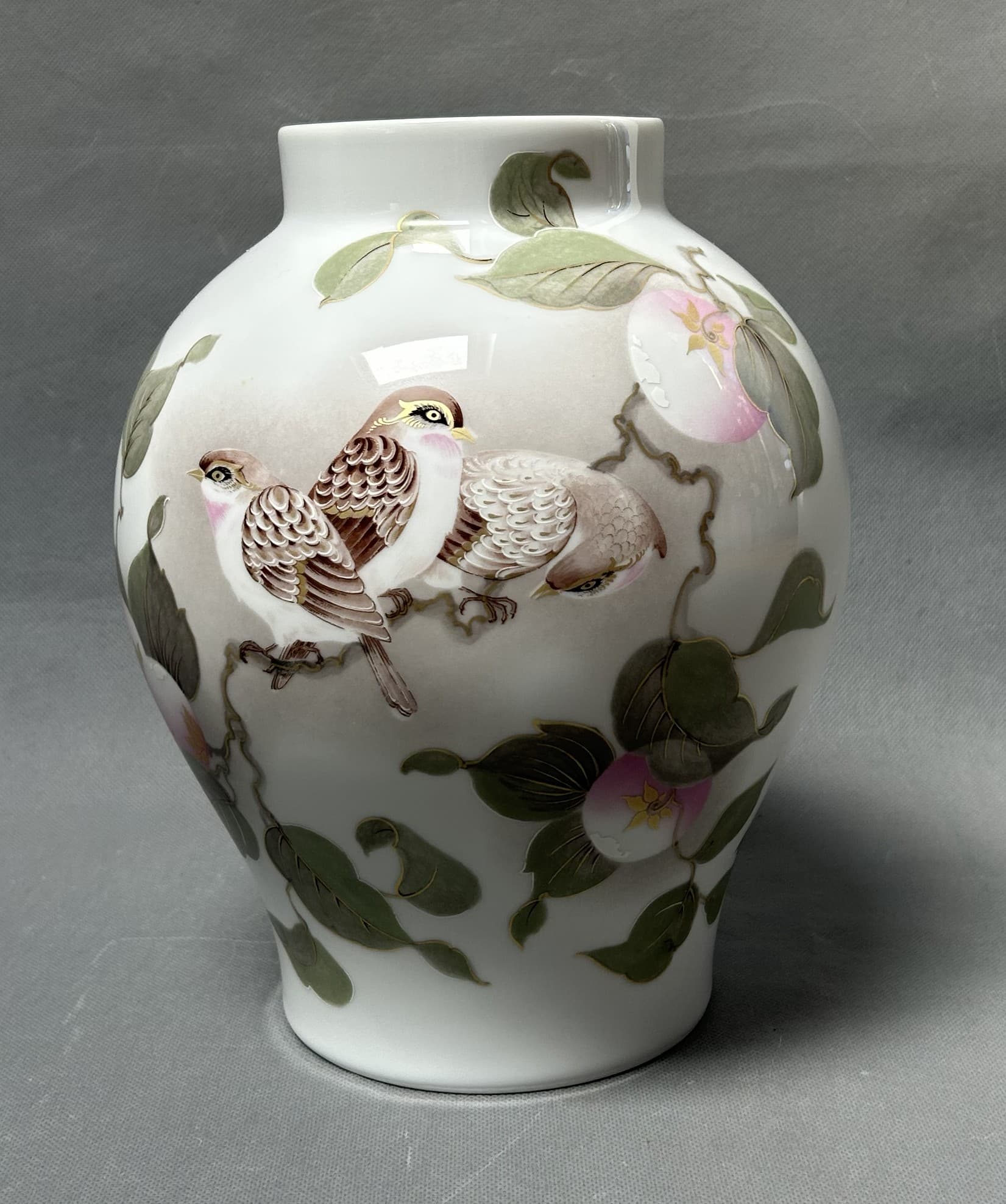 Vase, white porcelain, Kaiser, Germany, 1960s. - 310584