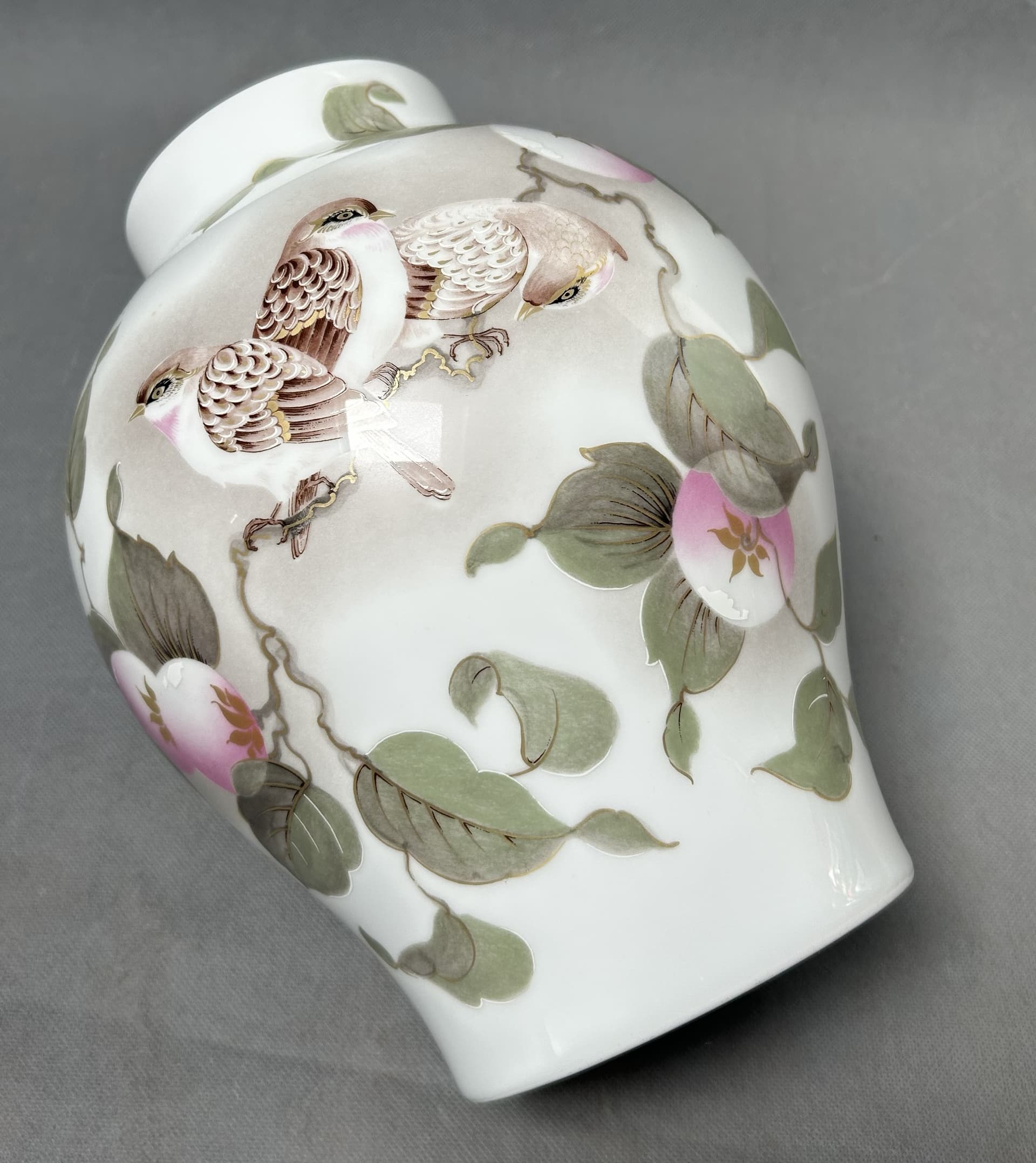 Vase, white porcelain, Kaiser, Germany, 1960s. - 310583