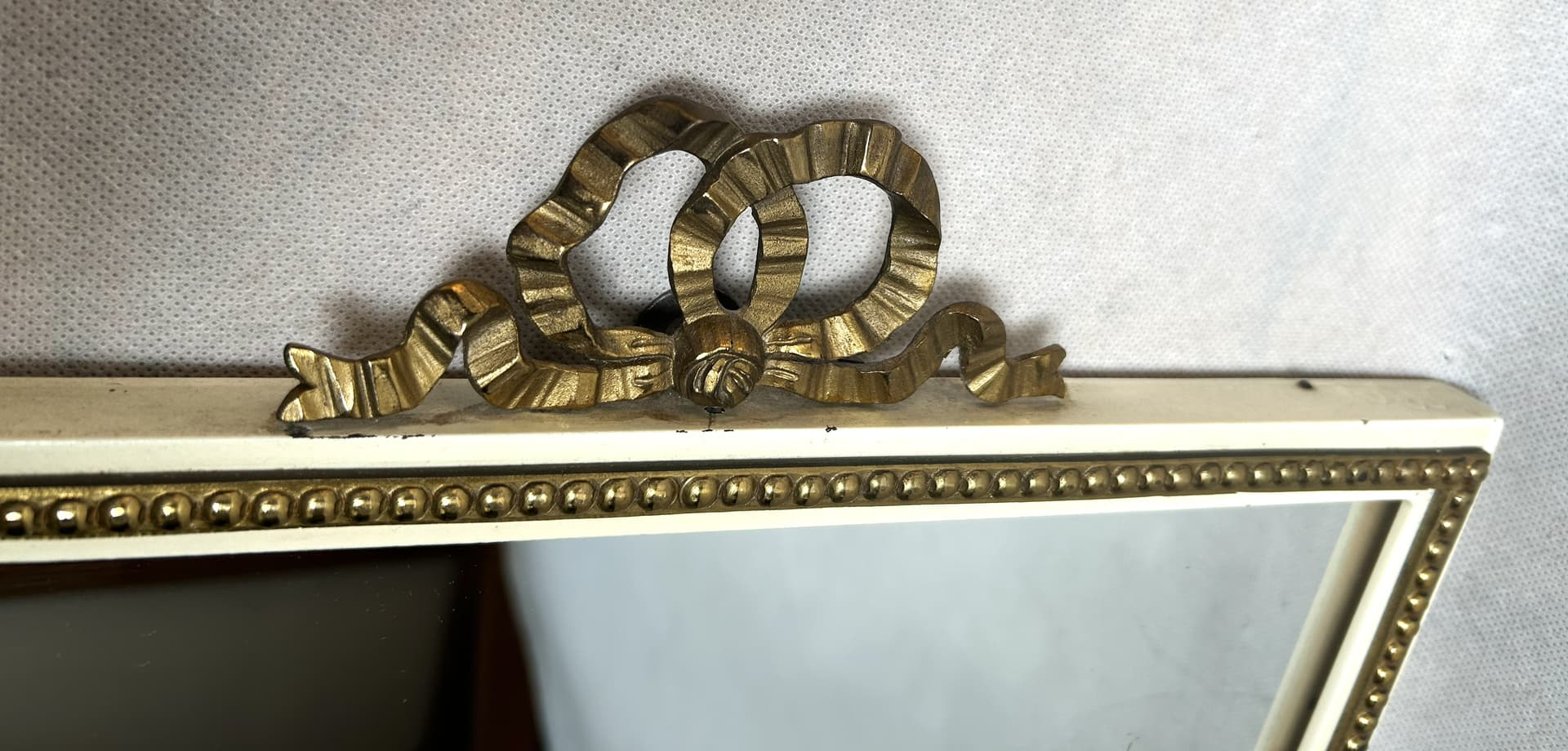 Rectangular mirror, beige metal, gold brass, 1970s. - 310593