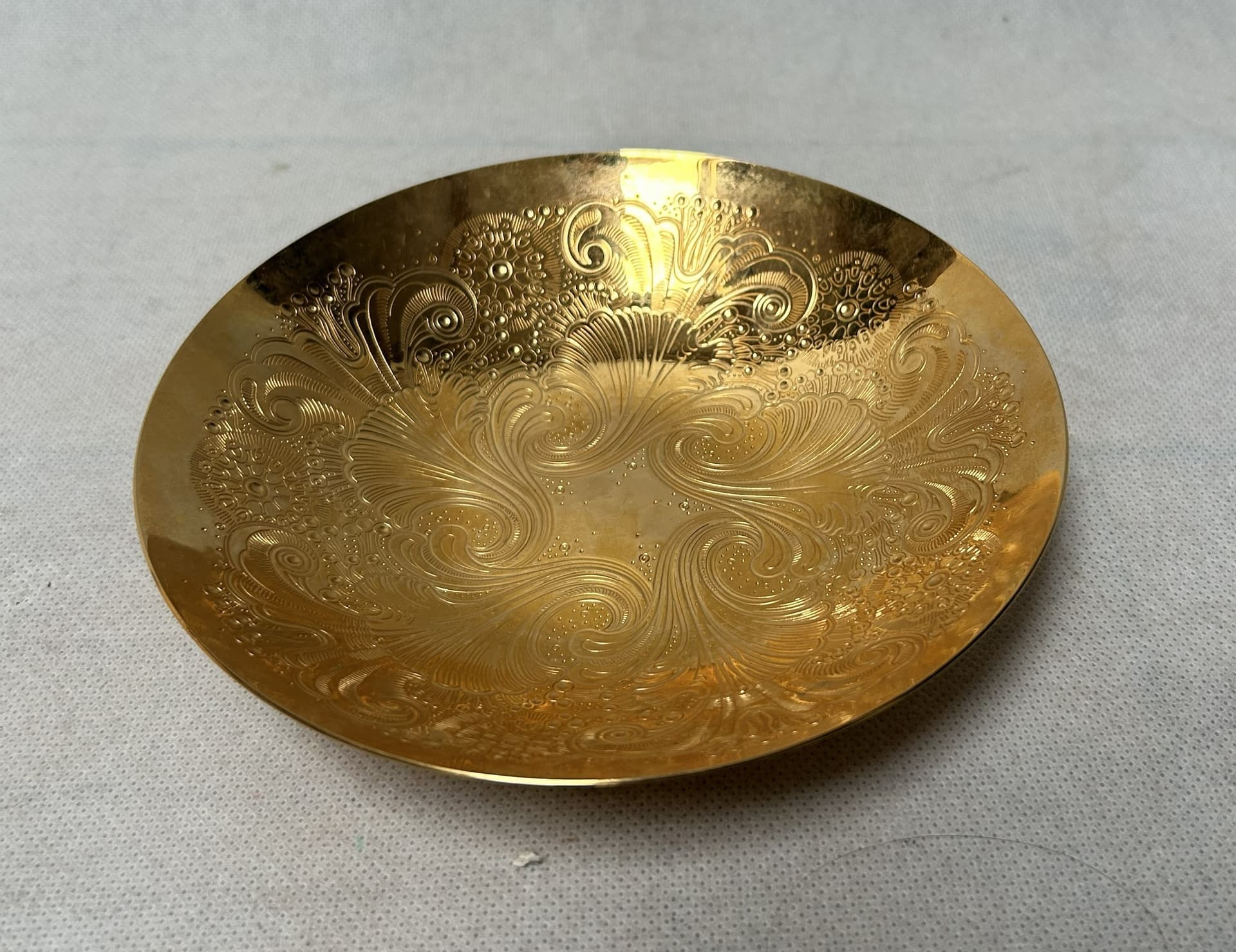 Set of jewelry box and bowl S-Collection, gold metal, transparent acrylic, by S. Kupetz, WMF, Germany, 1970s. - 310610