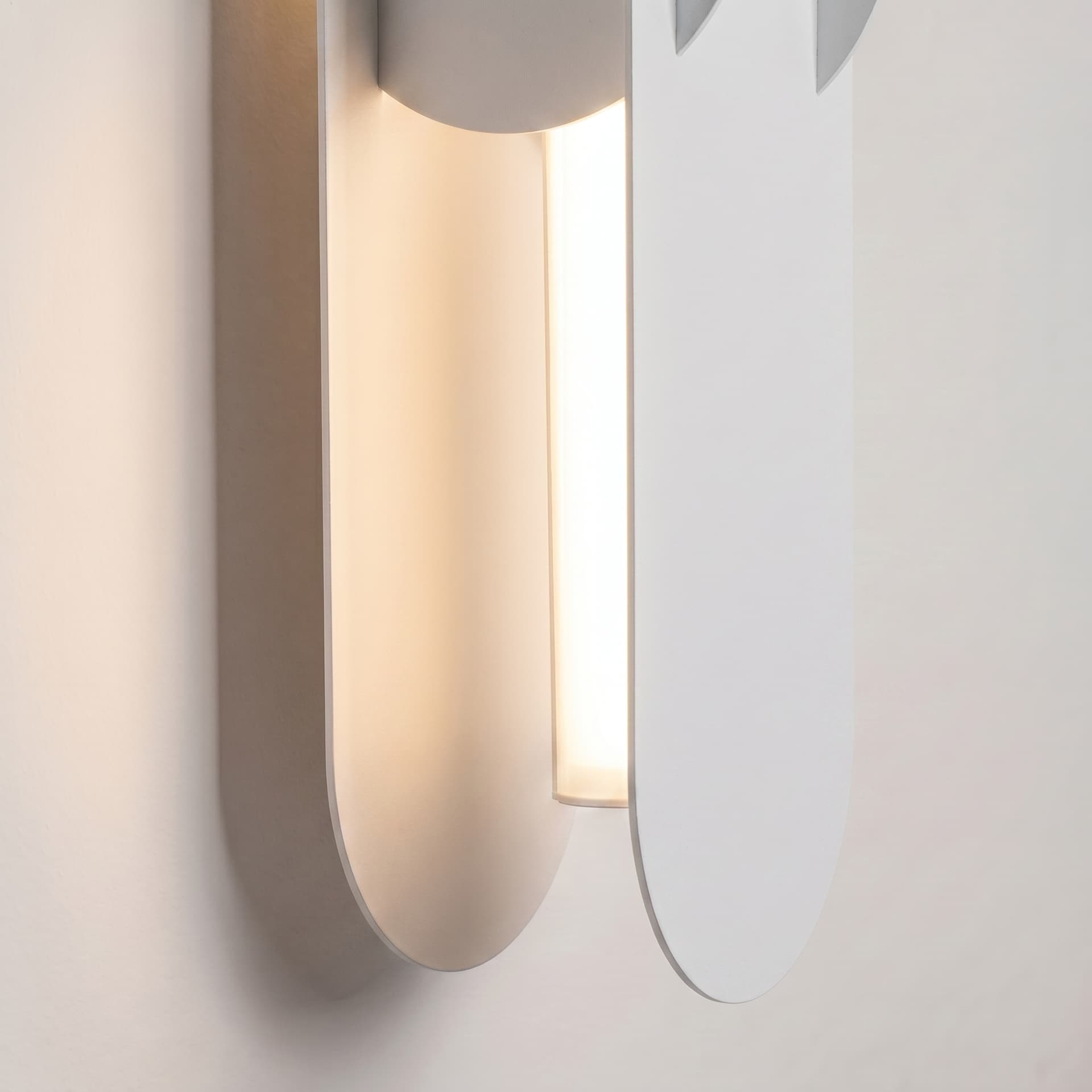 Wall lamp CHAIN 91 cm, white, Thoro - 310926