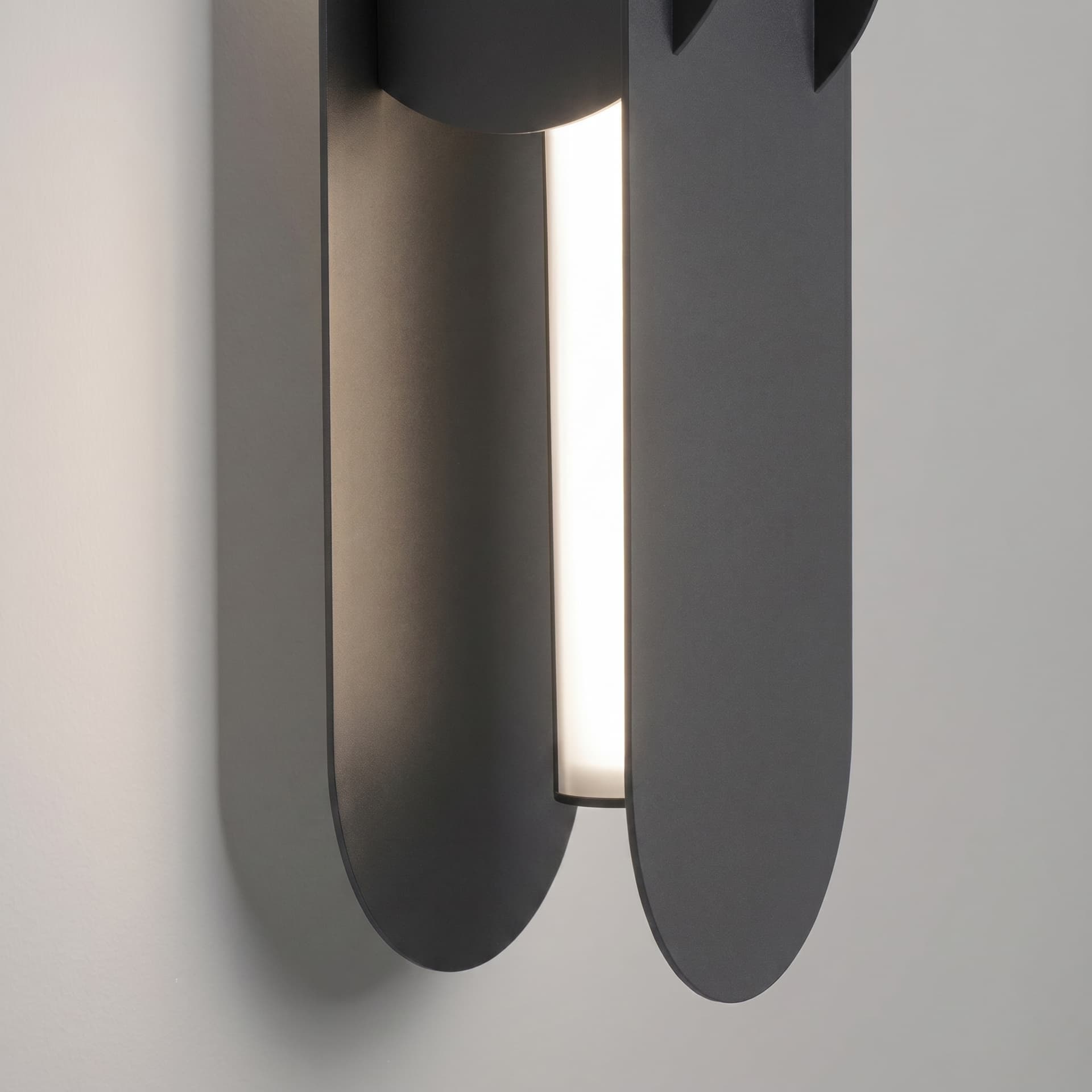 Wall lamp CHAIN 91 cm, black, Thoro - 310894