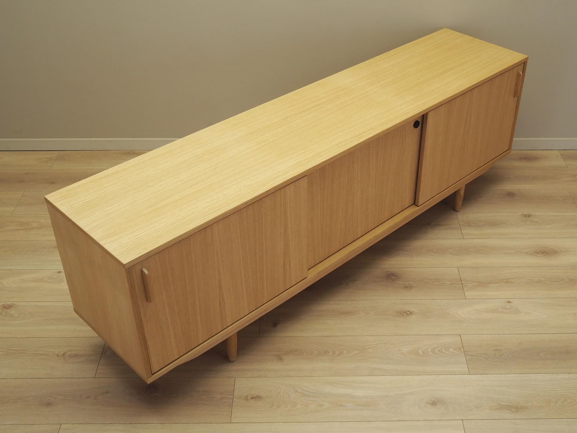 Sideboard skandynawski, dąb żółty, Dania, lata 60. - 22946