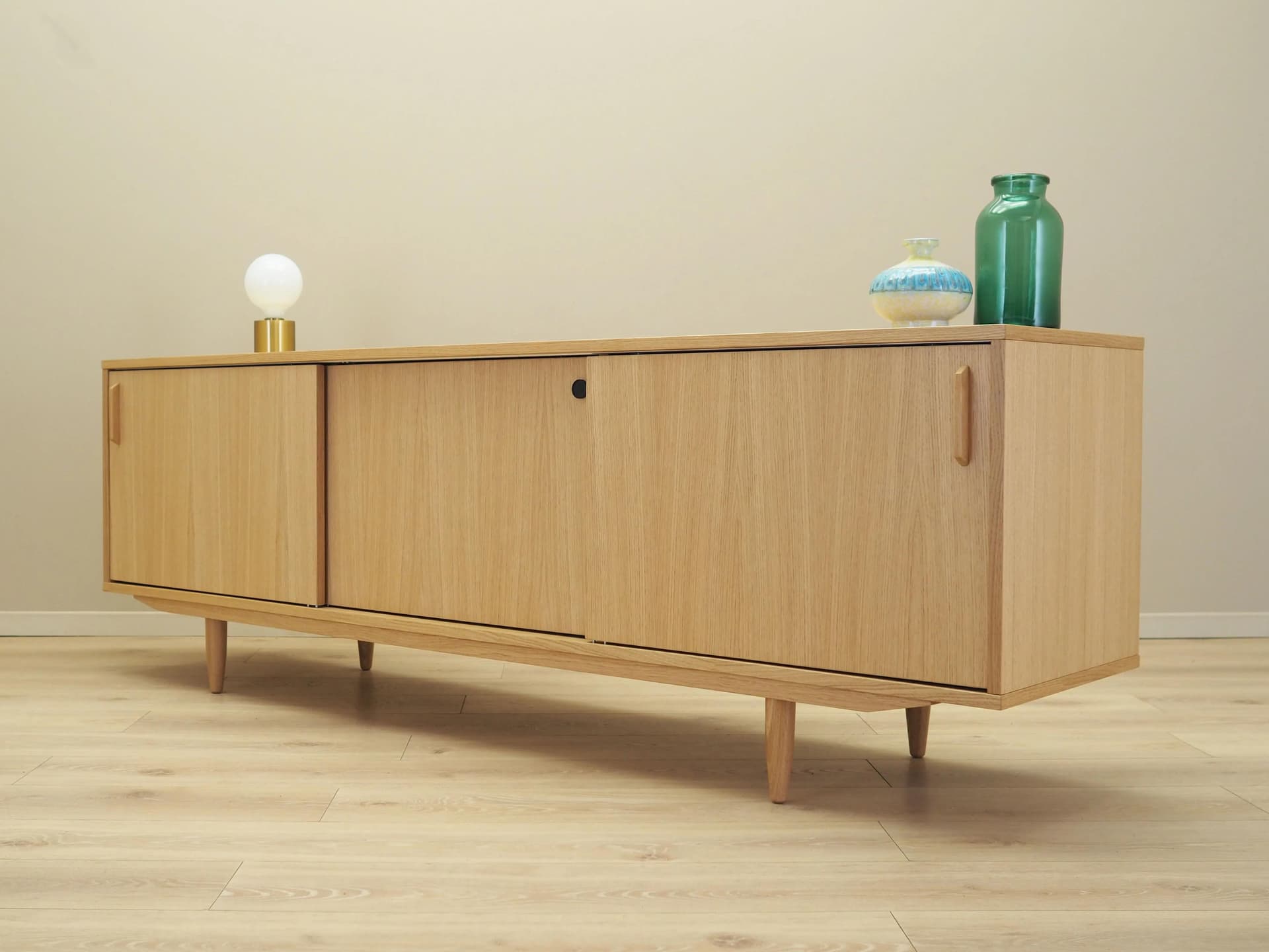 Sideboard skandynawski, dąb żółty, Dania, lata 60. - 22942