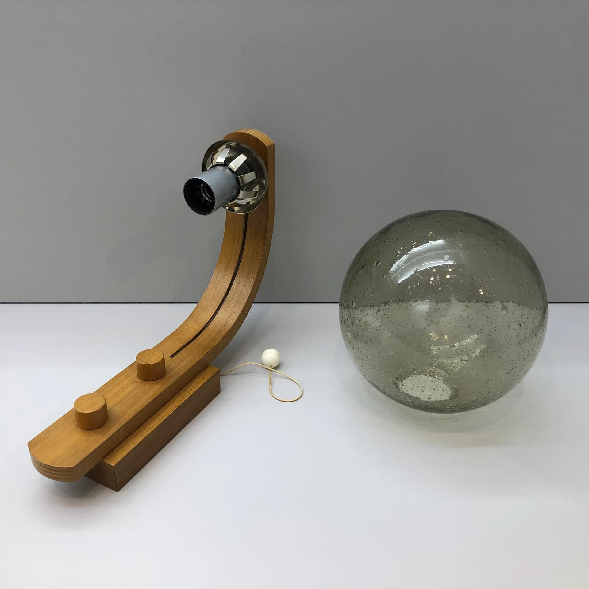 Kinkiet, sklejka jasnobrązowa, szkło przezroczyste, Dania, lata 70. - 23260