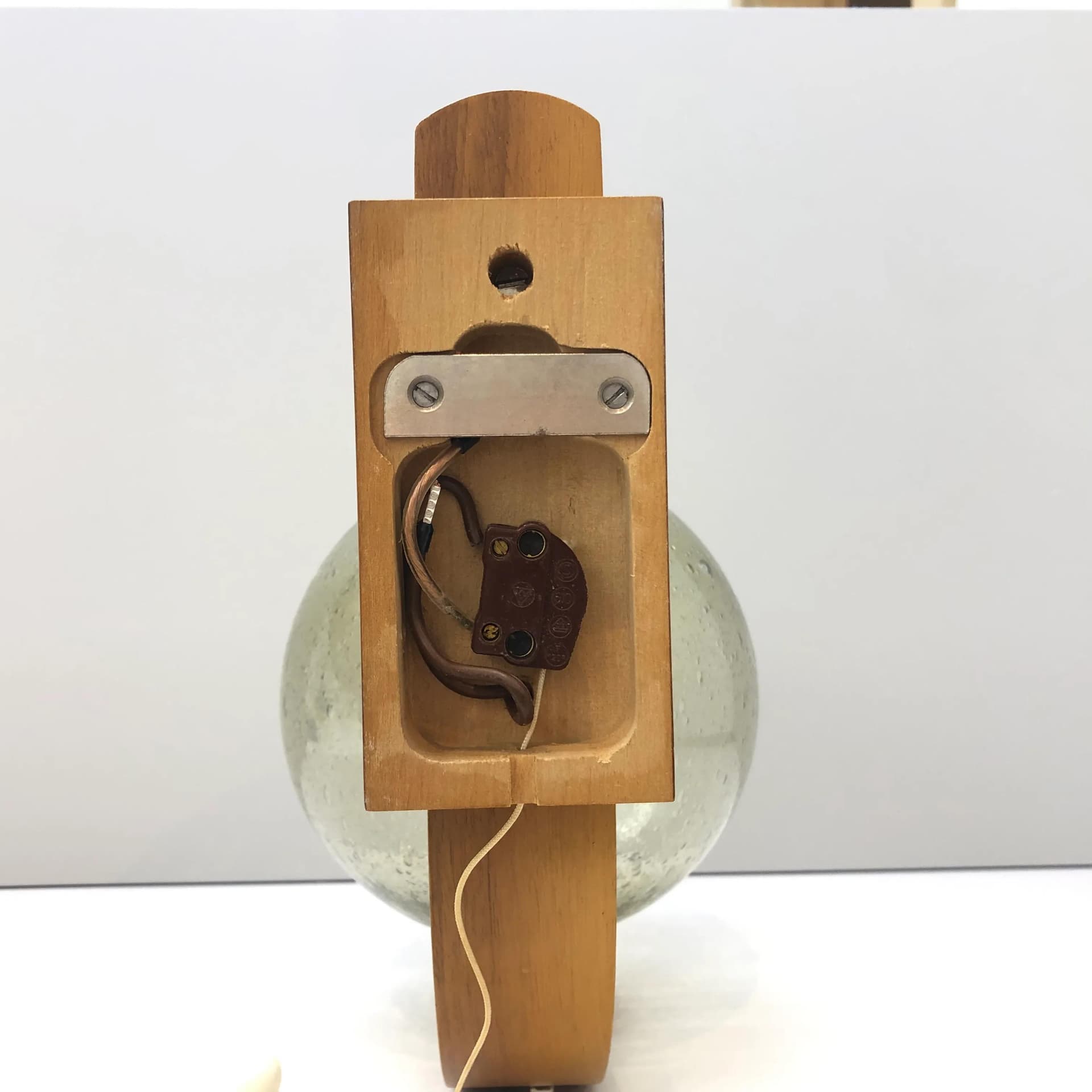 Kinkiet, sklejka jasnobrązowa, szkło przezroczyste, Dania, lata 70. - 23254