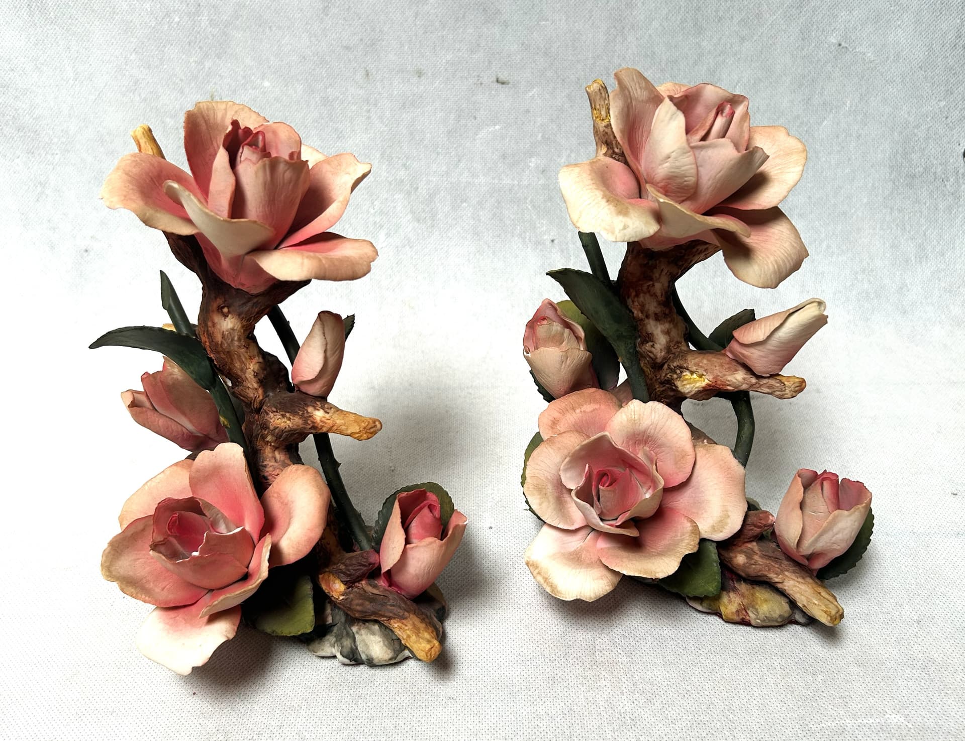 Rose Arrangement, Capodimonte, pink, porcelain, Italy, 1970s. - 313235