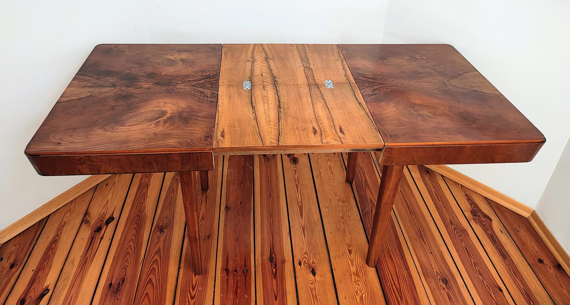 Extendable Dining Table, dark brown walnut, by J. Halabala, UP Závody, Czechoslovakia, 1950s. - 313307