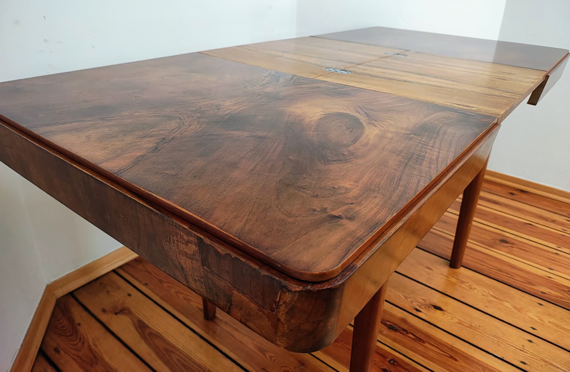 Extendable Dining Table, dark brown walnut, by J. Halabala, UP Závody, Czechoslovakia, 1950s. - 313301