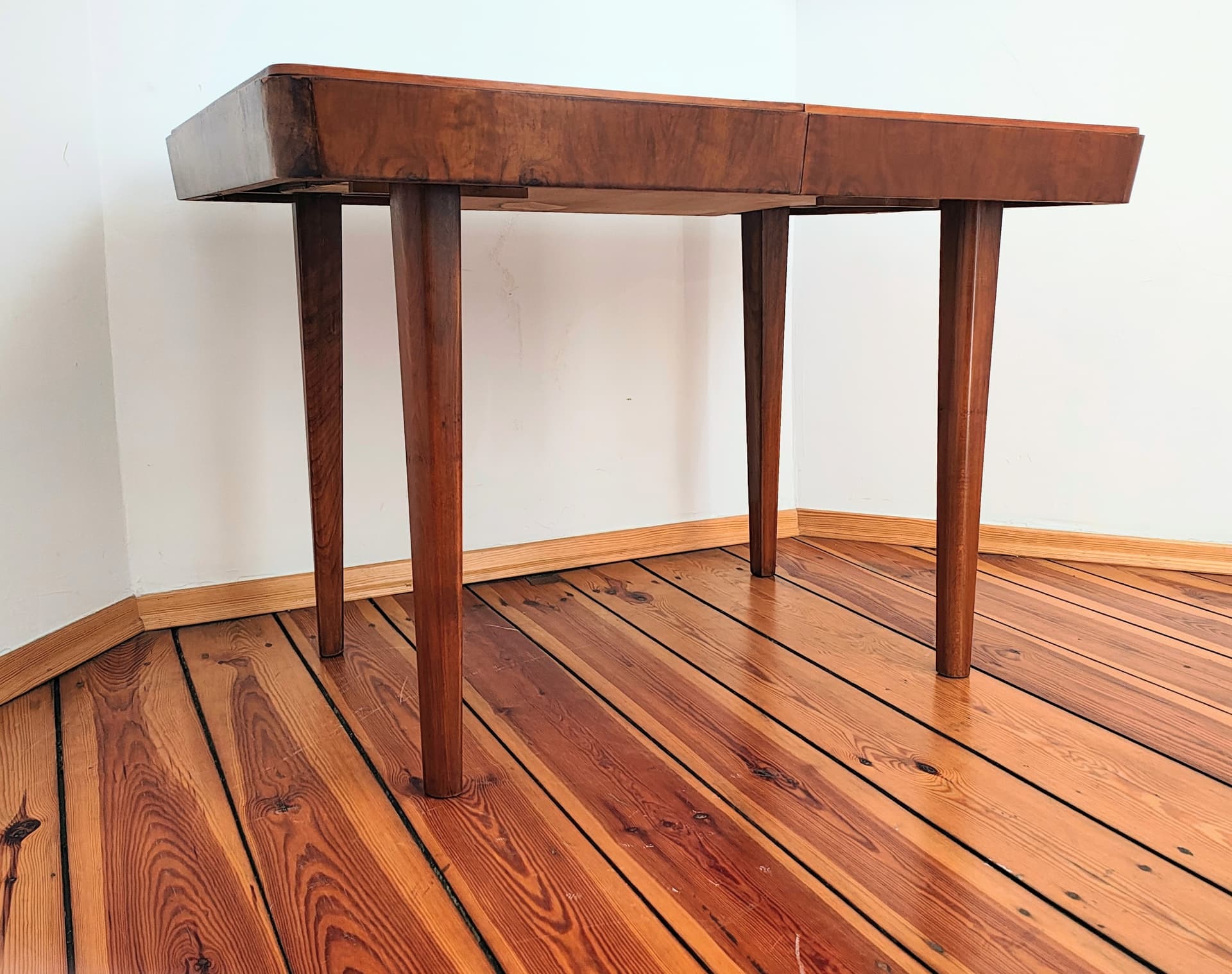 Extendable Dining Table, dark brown walnut, by J. Halabala, UP Závody, Czechoslovakia, 1950s. - 313303