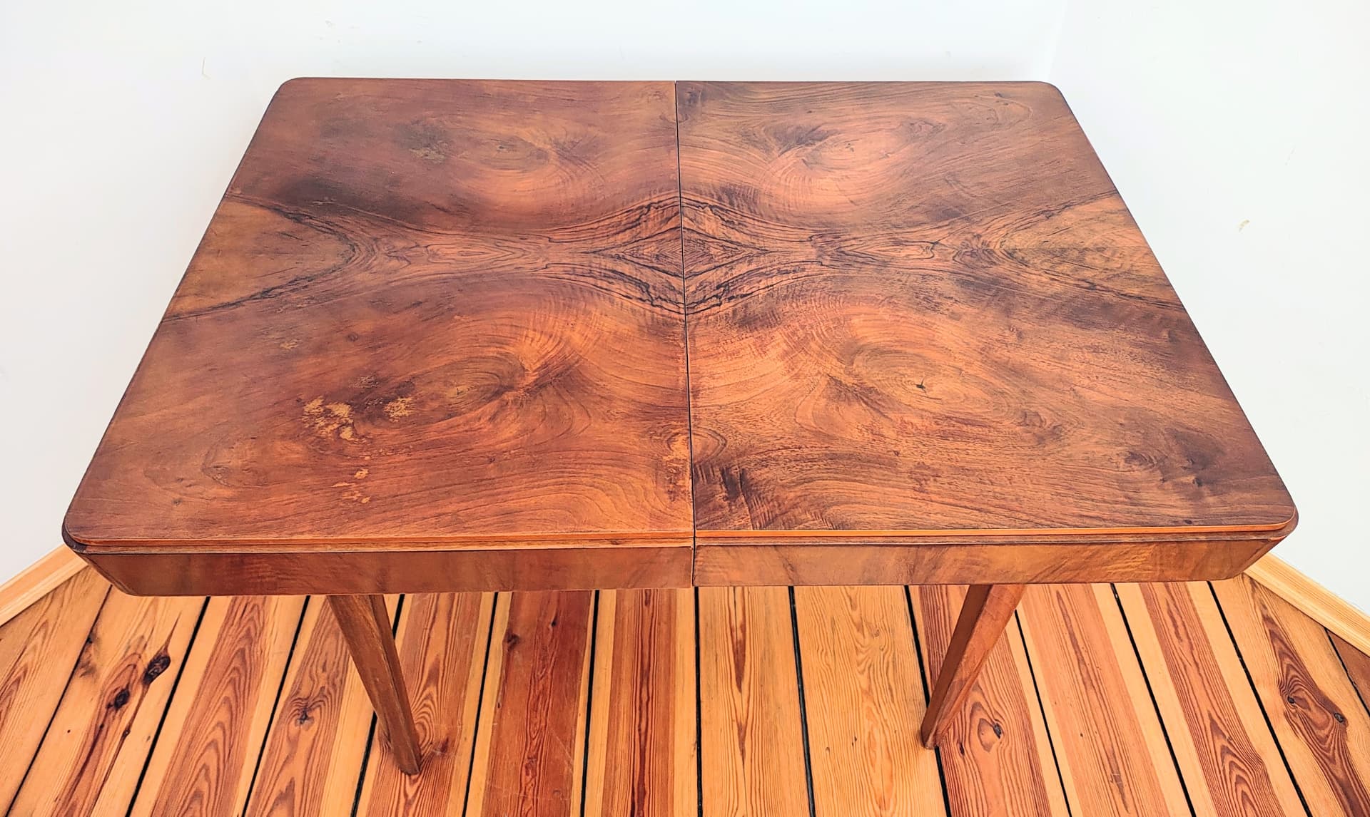 Extendable Dining Table, dark brown walnut, by J. Halabala, UP Závody, Czechoslovakia, 1950s. - 313310
