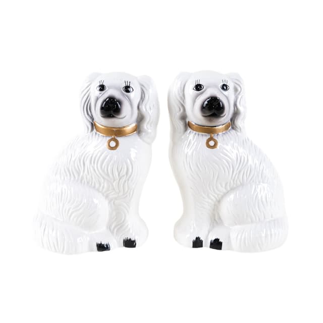 Pair of dog figurines, white ceramic, United Kingdom, 1970s. - DIMENSION